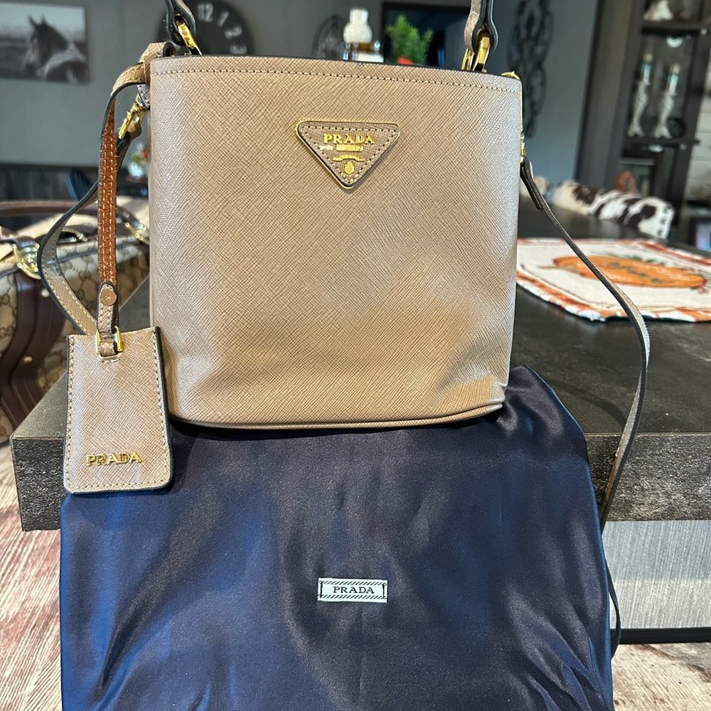 PRADA